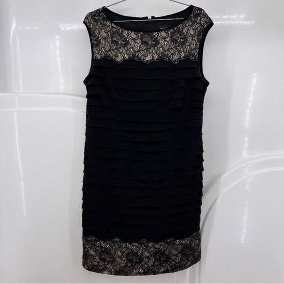 Adrianna Papell Dresses & Skirts - Adrianna Papell 14 black dress b36